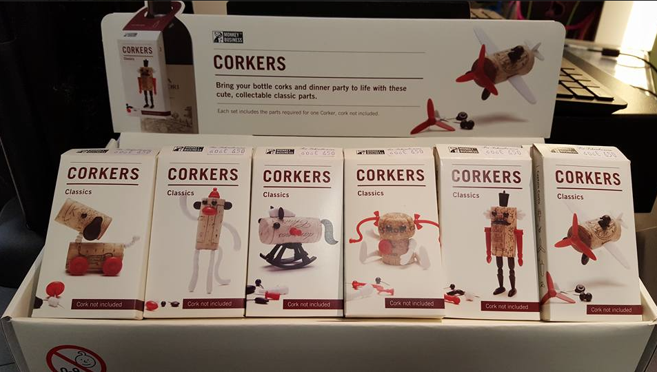 乐动在线体育·(China)官方网站 - 附件|饰品|办公家具|登录入口家具|Corkers经典玩偶