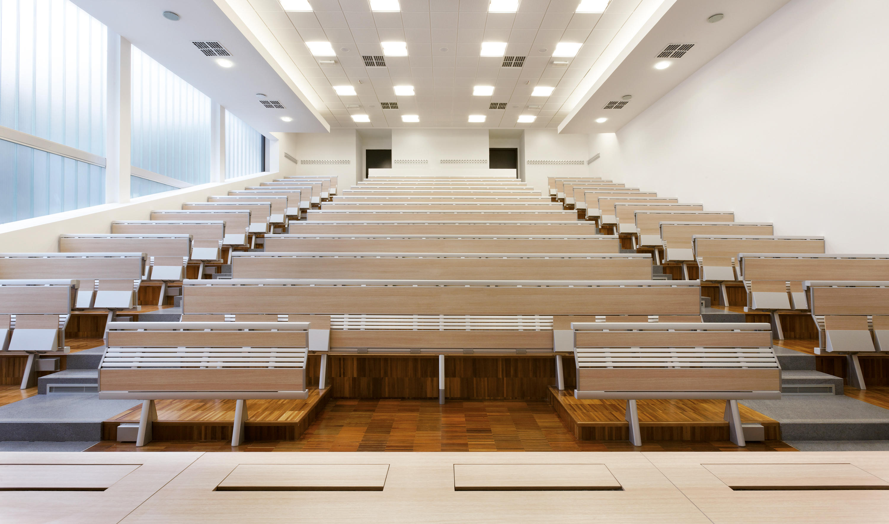 学校家具|阶梯教室桌椅|办公家具|登录入口家具|跑步者
