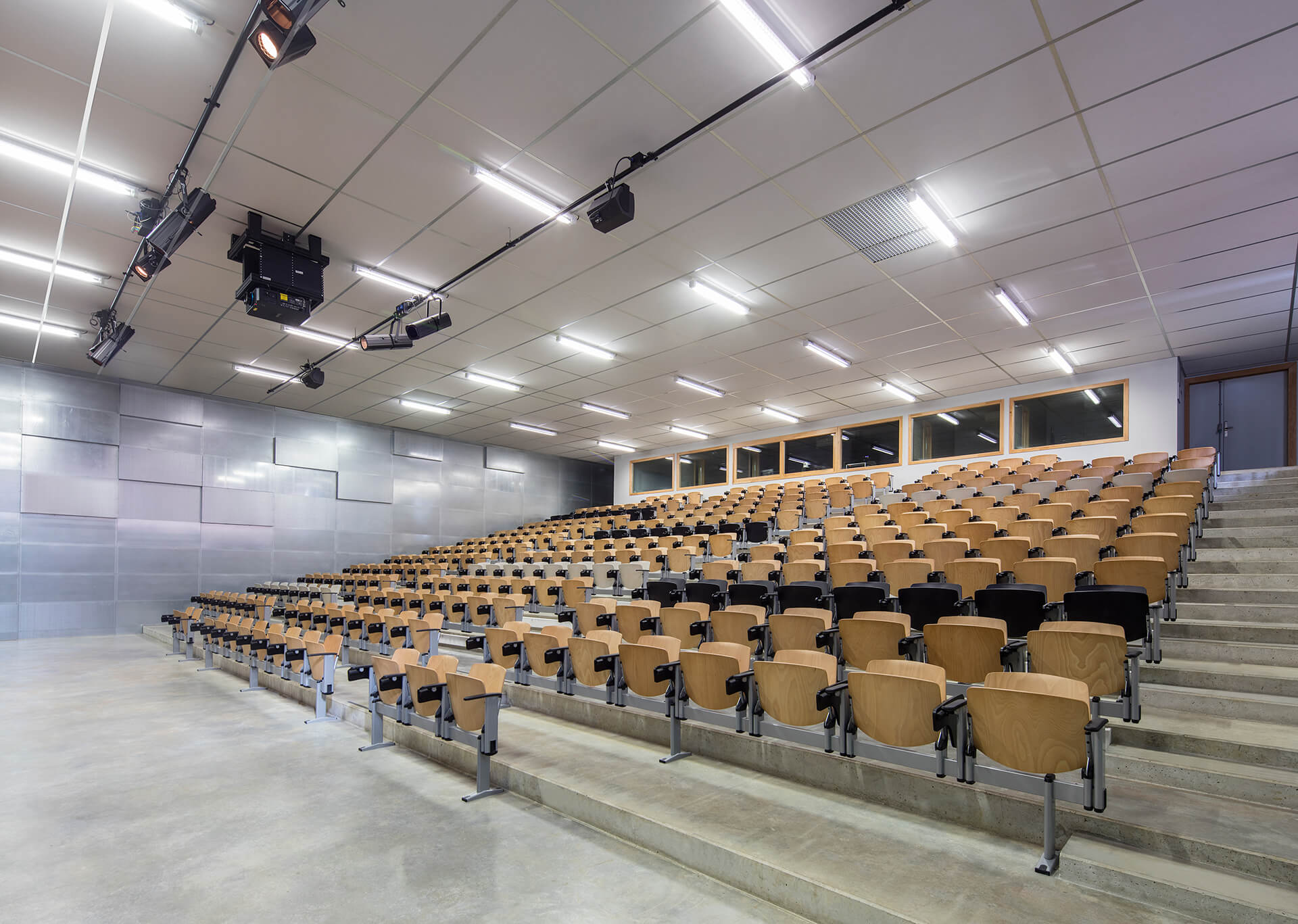 学校家具|阶梯教室桌椅|办公家具|登录入口家具|New Modulamm 阶梯教室