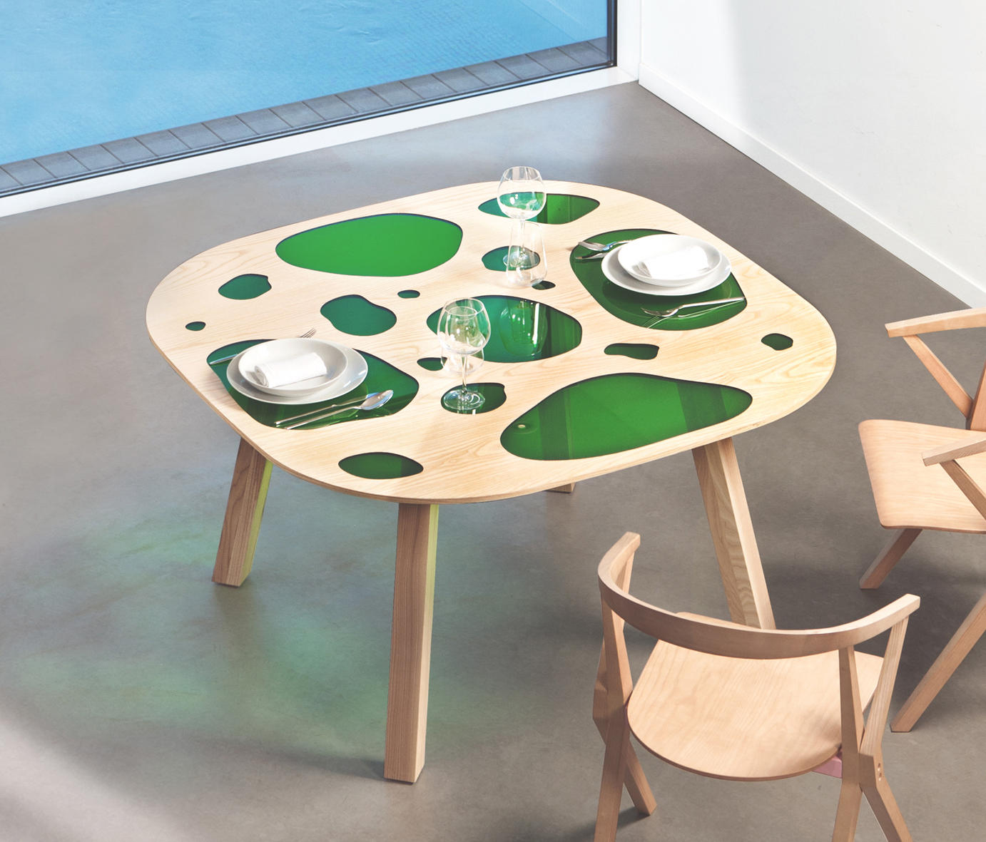乐动在线体育·(China)官方网站 - 桌几|餐桌|办公家具|登录入口家具|Aquario Table 餐台
