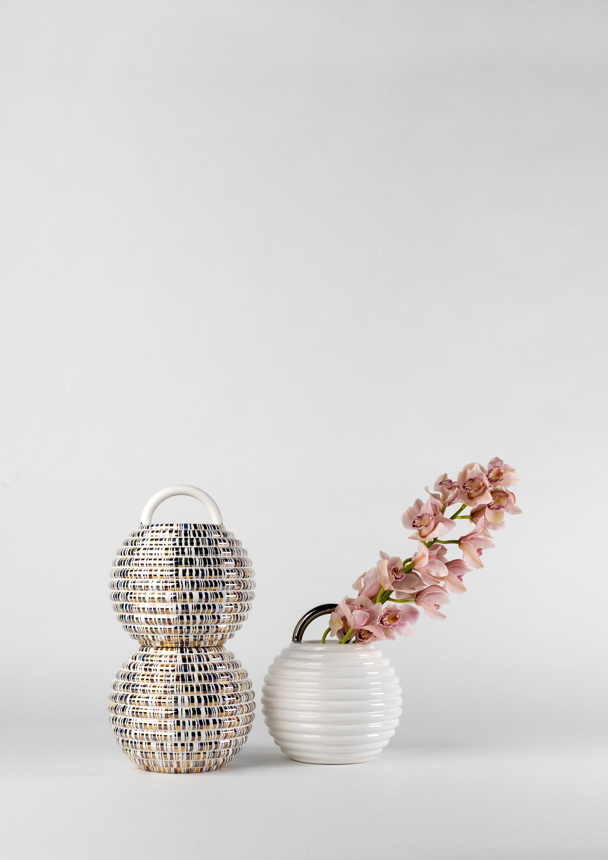 乐动在线体育·(China)官方网站 - 附件|花器|办公家具|登录入口家具|Grasso  花瓶/饰品